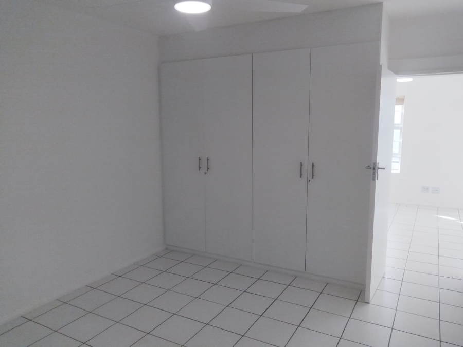 To Let 1 Bedroom Property for Rent in Bay View Village Western Cape